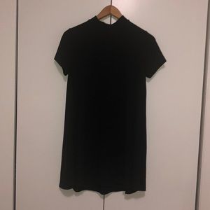 *FREE* Forever 21 Black Dress